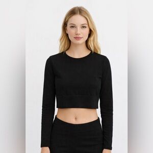 Aerie Offline Sidewalk Seamless Long Sleeve Cropped T-Shirt in Black